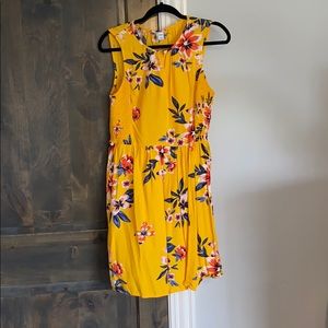 Yellow pattern dress